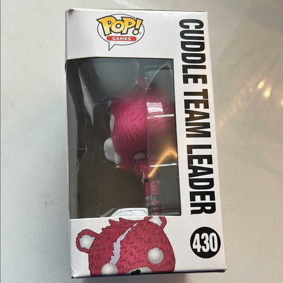 Funko Pop Fortnite Cuddle Team Leader - Pink and White - Picture 4 of 5